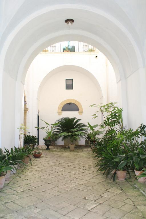 Bed and Breakfast Palazzo Bitonti Гальяно-дель-Капо Экстерьер фото